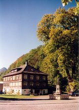 pfarrhaus___schule